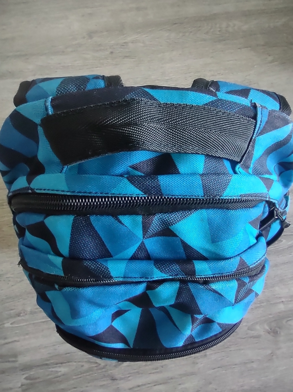Pre Loved  Roots Blue Geometric Backpack - Picture 7 of 7